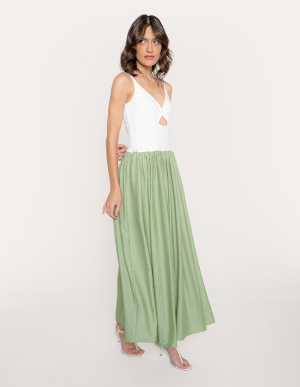 Vestido midi cut out  Verde claro