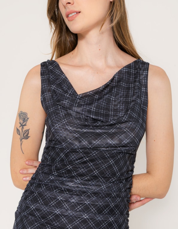 Vestido midi tule drapeado xadrez